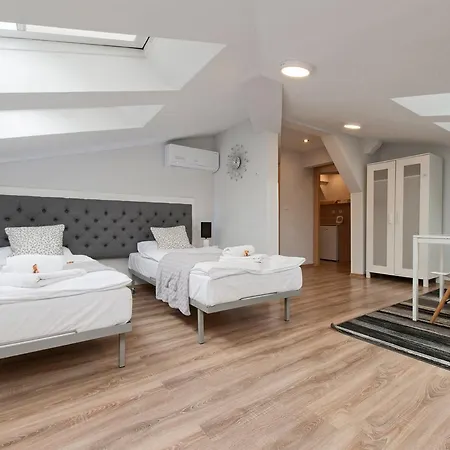 Stary Port Апартаменти *