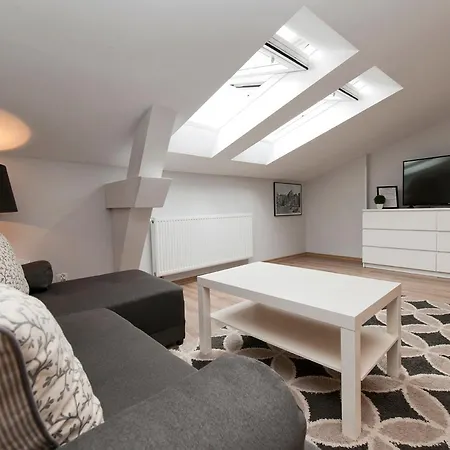 Stary Port Apartment *