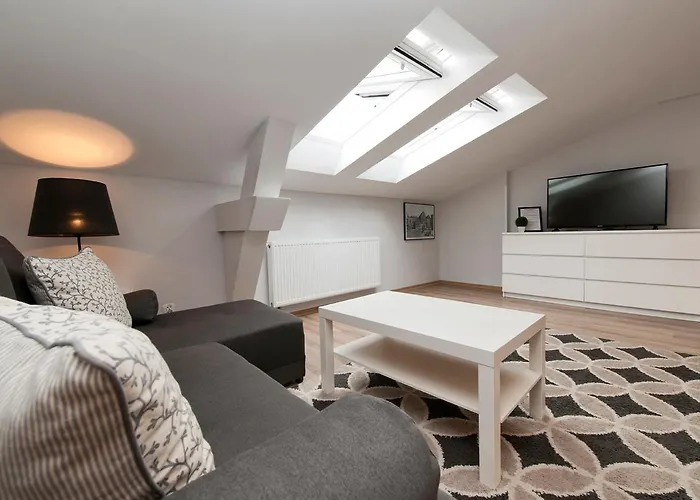 Stary Port Apartment *