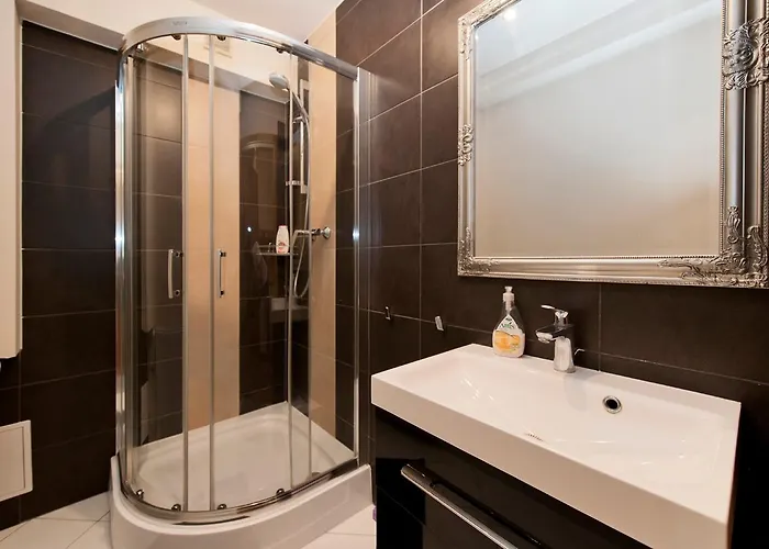 Stary Port Apartment *